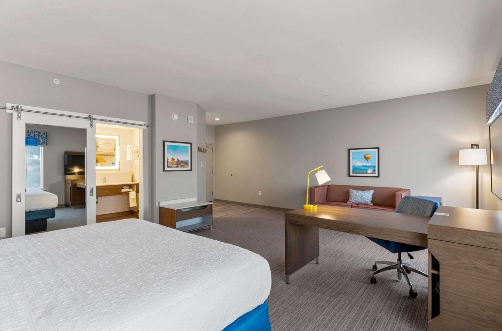 Hampton Inn Colorado Springs Northeast Exterior photo